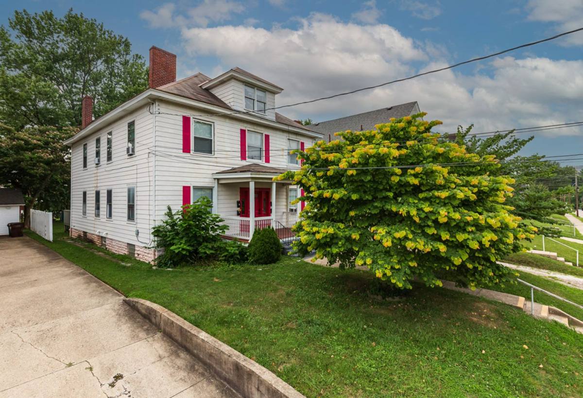 Apartment for rent at 3928 S Madison Ave, Cincinnati, OH 45212