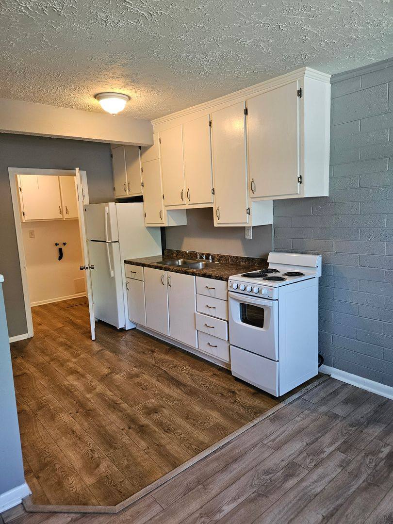 Apartment for rent at 850 N Redwood Rd, Salt Lake City, UT 84116