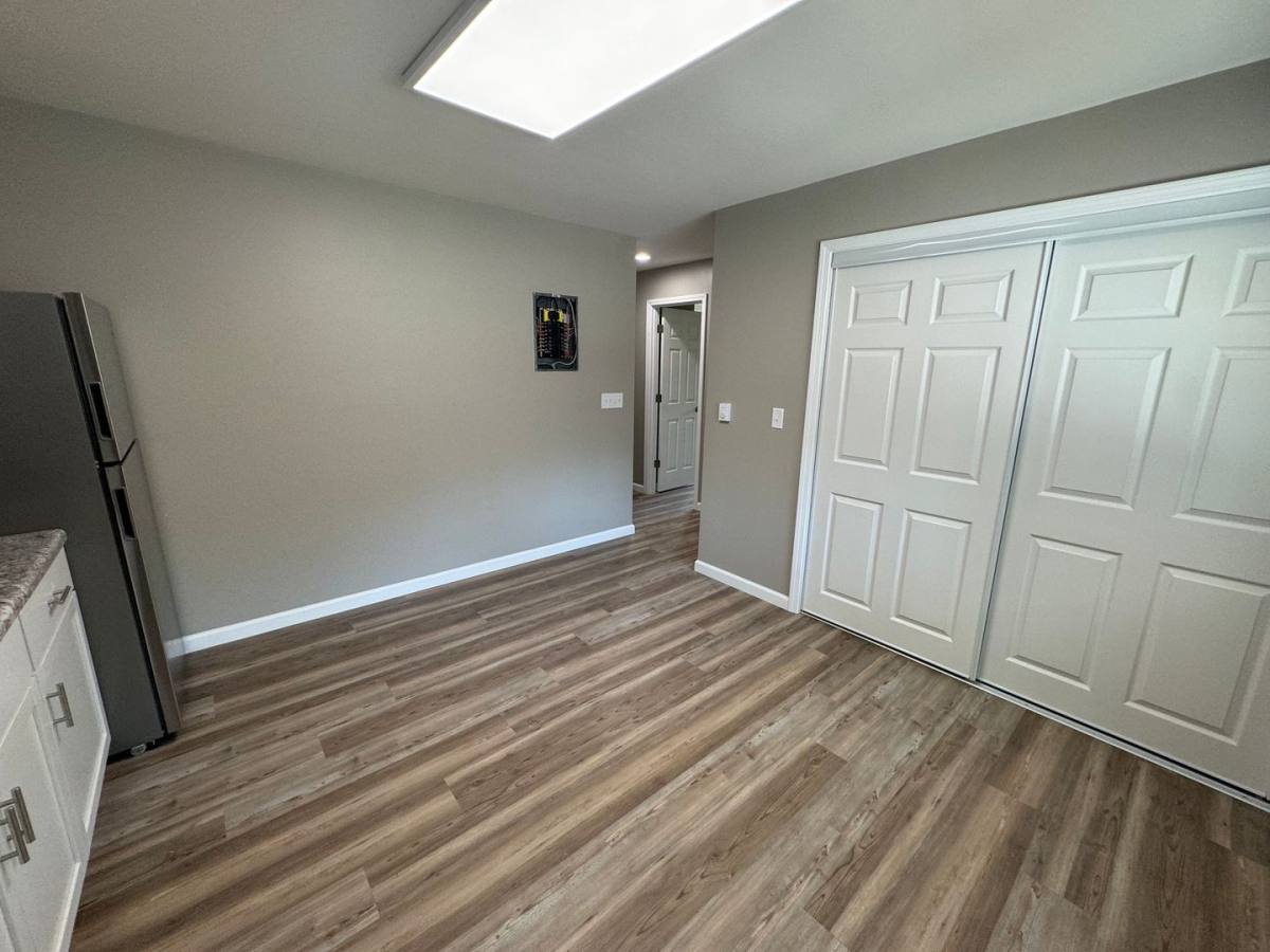 Apartment for rent at 1501, 1503, 1505, 1507 W Enos, Springfield, IL 62702
