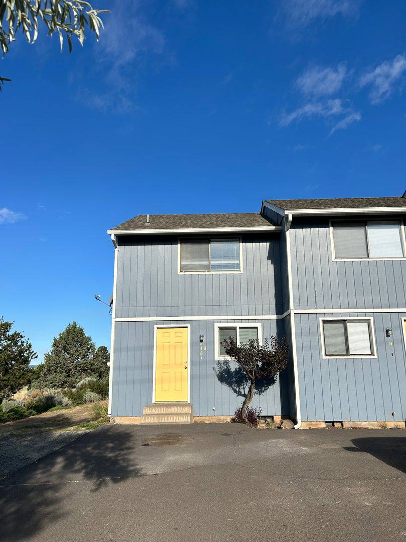 Apartment for rent at 846 Homedale Rd, Klamath Falls, OR 97603
