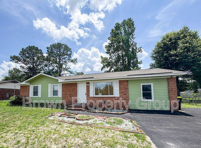 House for rent at 707 Odell Rd, Spring Lake, NC 28390