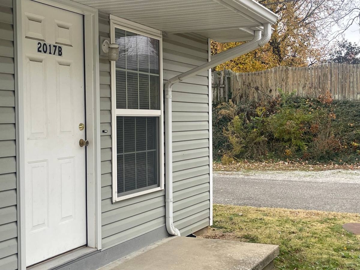 Apartment for rent at 2009-2027 Woodriver Dr, Carbondale, IL 62901
