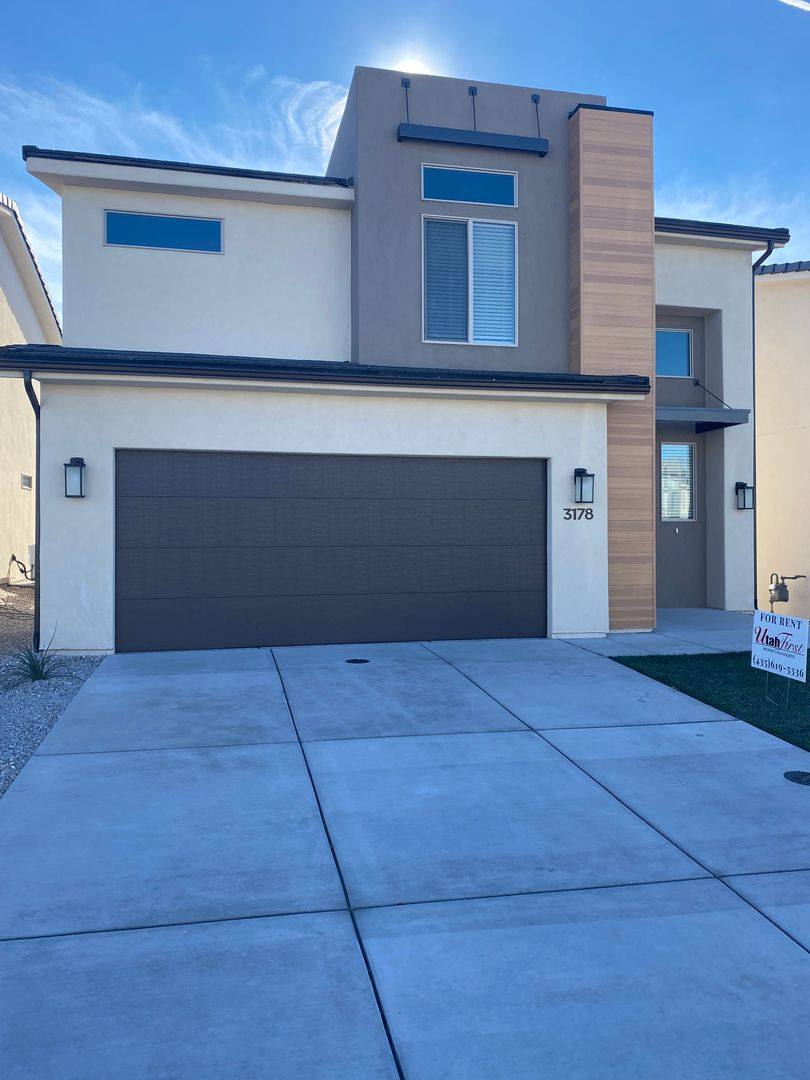 House for rent at 3178 E Sky Rim Way, Saint George, UT 84790