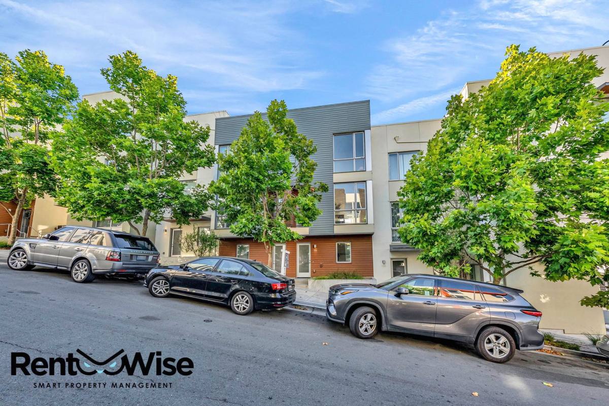 Townhouse for rent at 116 Coleman St, San Francisco, CA 94124