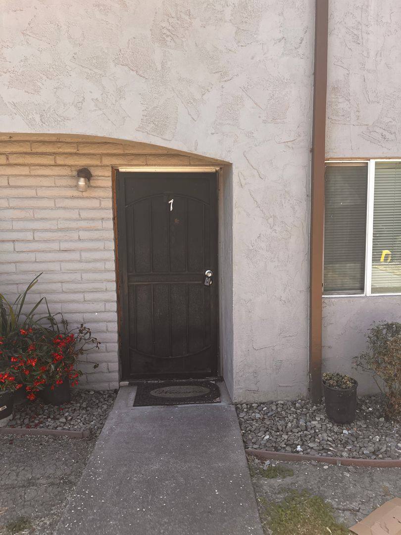 Apartment for rent at 1224 Dana Dr, Fairfield, CA 94533