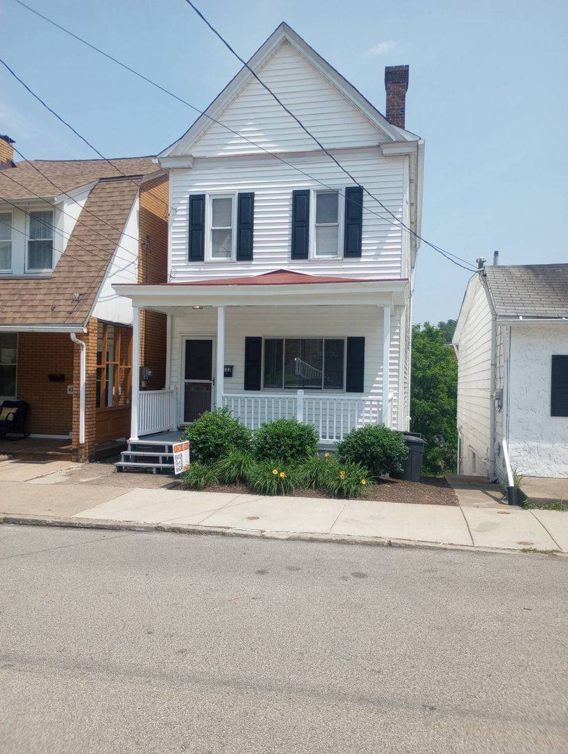 House for rent at 433 Augusta St, Pittsburgh, PA 15211