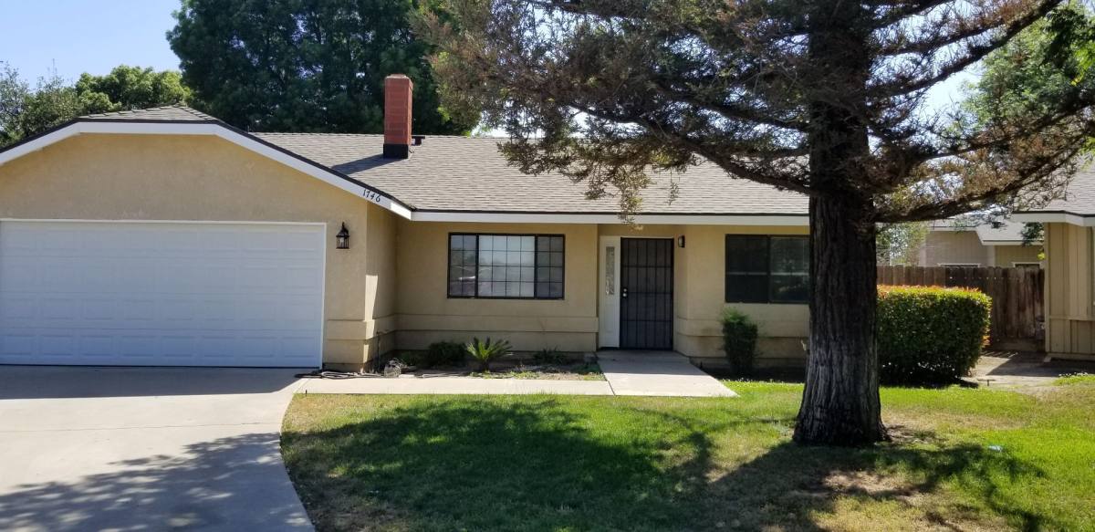House for rent at 1746 E Carson, Tulare, CA 93274