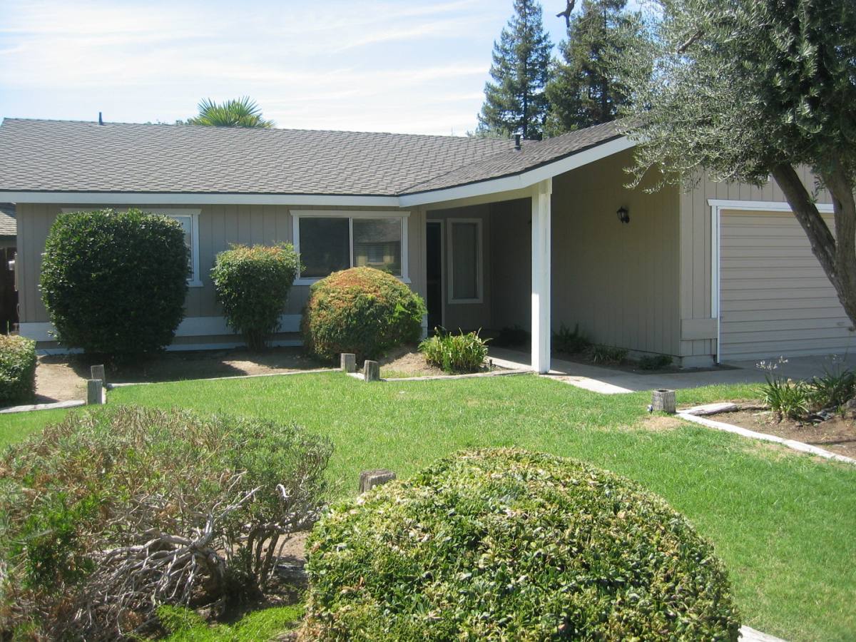 House for rent at 1921 Theodore Court, Tulare, CA 93274