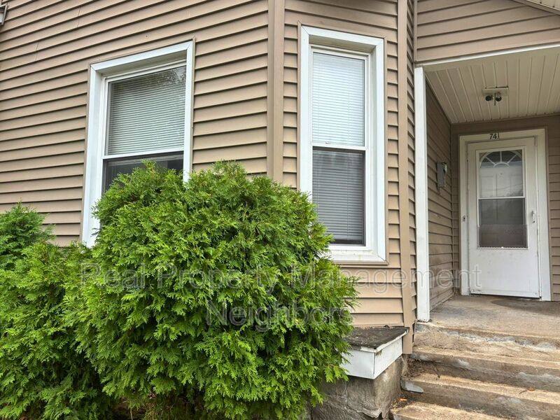 House for rent at 741 Fremont Ave NW, Grand Rapids, MI 49504