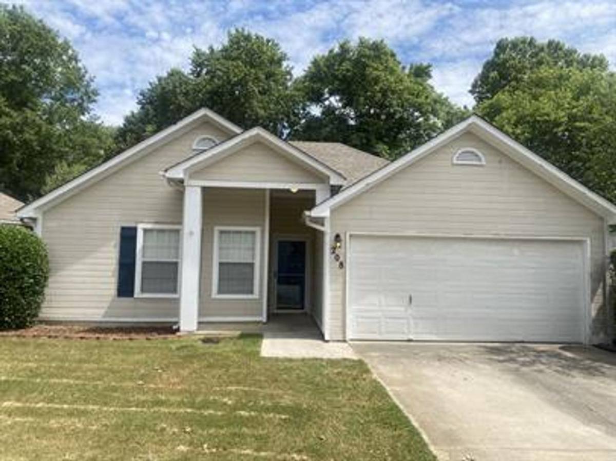 House for rent at 208 Cypress Creek Dr, Madison, AL 35758