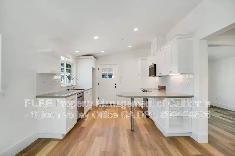 House for rent at 216 B Oak Tree Circle, Los Gatos, CA 95032