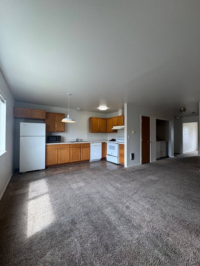 Apartment for rent at 1002 E 19th, Ellensburg, WA 98926