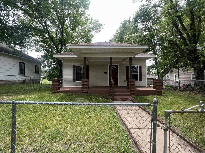 House for rent at 1306 E Furnace St, Joplin, MO 64801