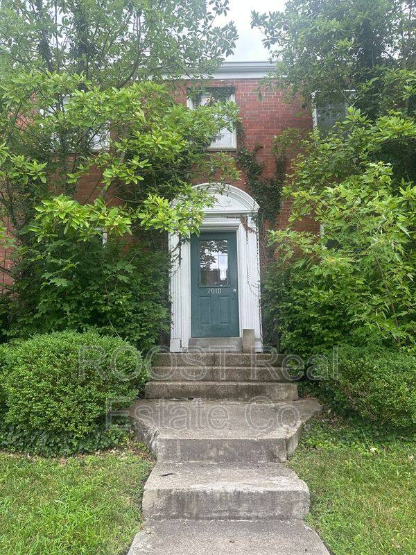 Apartment for rent at 2010 Elmwood Ave #B, Columbus, OH 43212