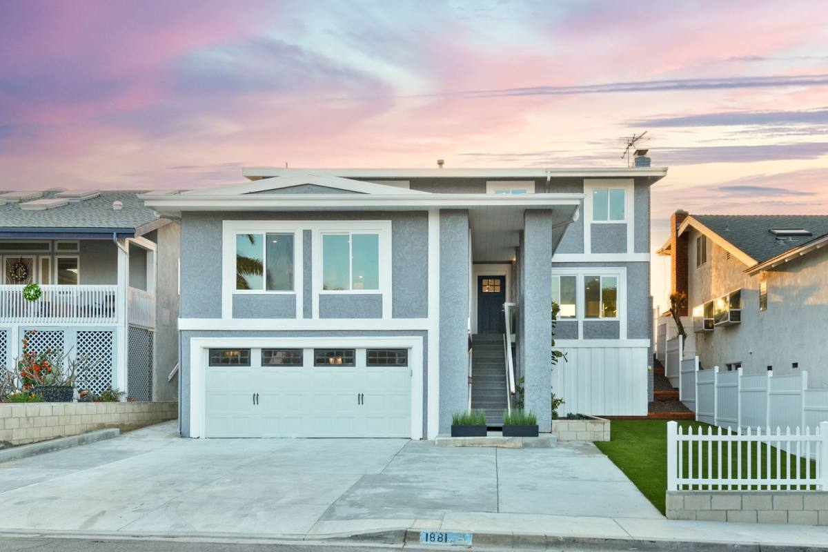 House for rent at 1881 Parkview Circle, Costa Mesa, CA 92627
