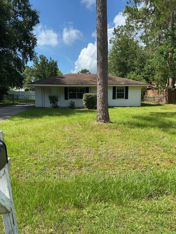 House for rent at 228 Pointe S Dr, Hinesville, GA 31313