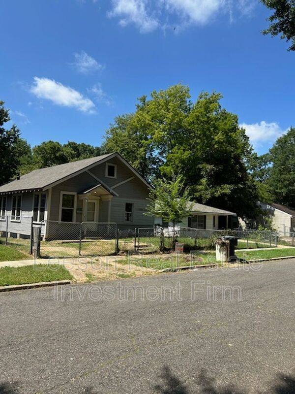 House for rent at 3115 Frederick St, Shreveport, LA 71109