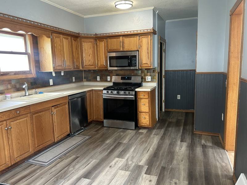 House for rent at 1757 C Ave NE, Cedar Rapids, IA 52402