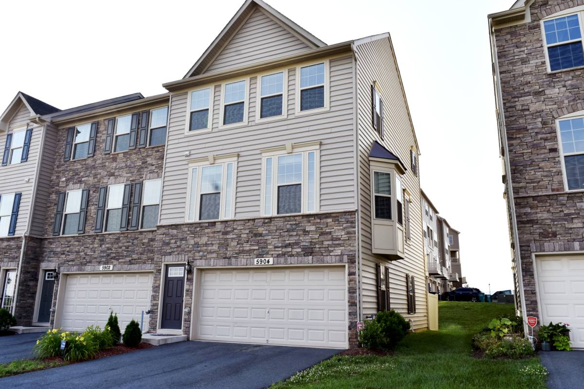 Townhouse for rent at 5904 Leben Dr, Frederick, MD 21703
