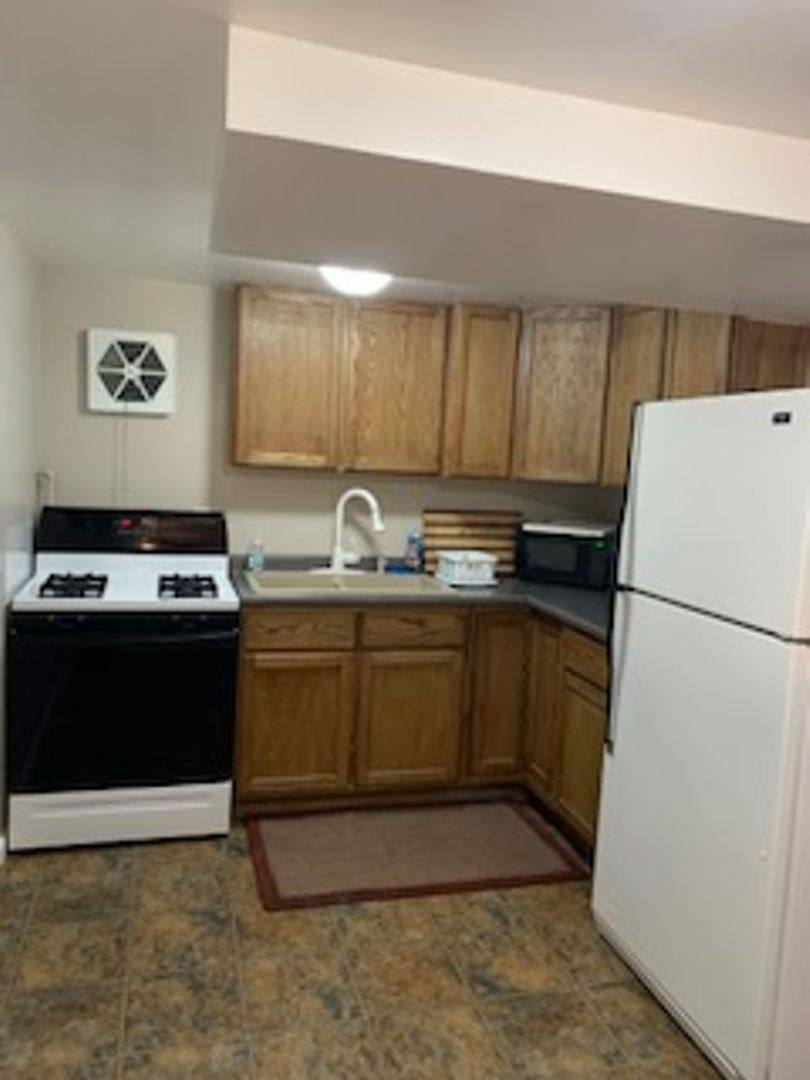 Apartment for rent at 1209 17th St W, Billings, MT 59102