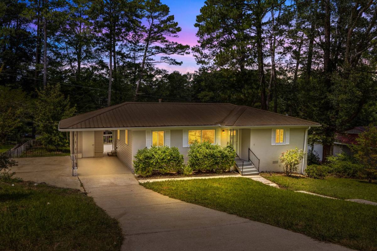 House for rent at 1124 Eadom Place, Birmingham, AL 35235