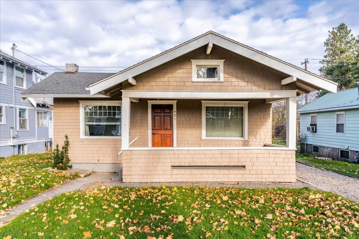 House for rent at 921 E 32nd Ave, Spokane, WA 99203