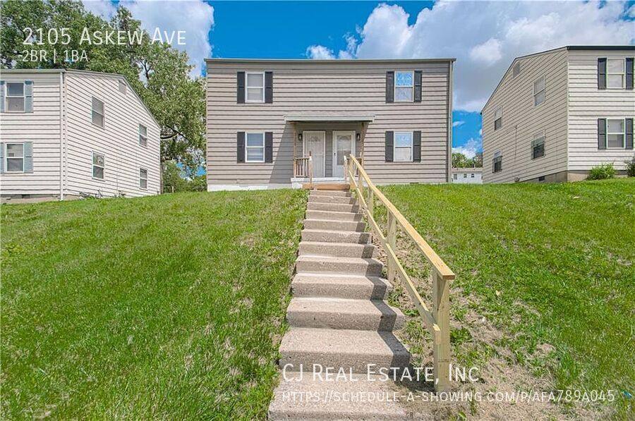 Apartment for rent at 2105 Askew Ave, Kansas City, MO 64127