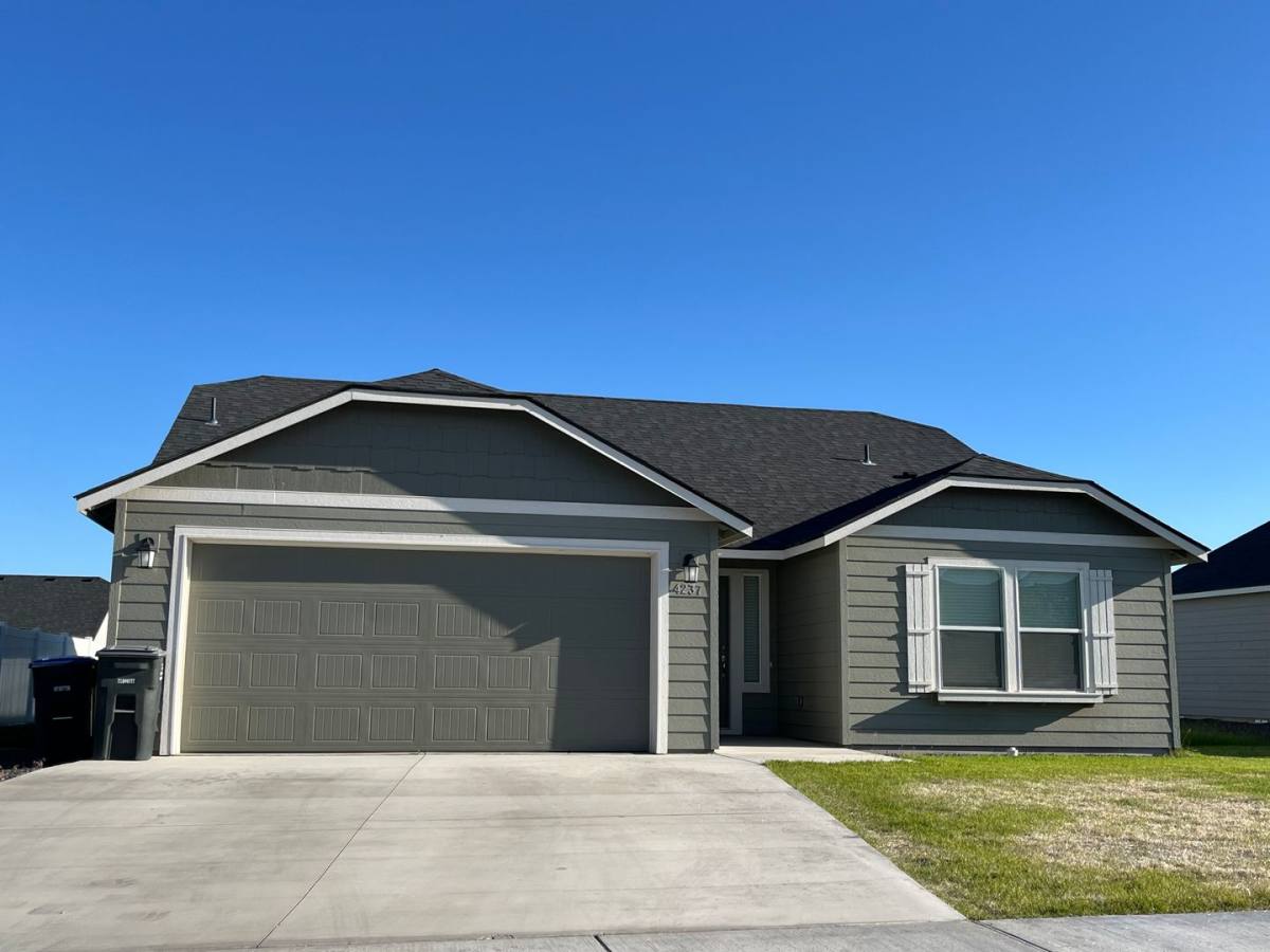 House for rent at 4237 W Wood Court, Moses Lake, WA 98837