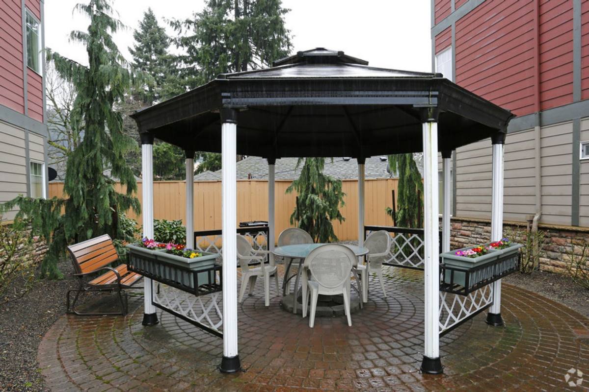 Apartment for rent at 10038 SE Division St, Portland, OR 97266