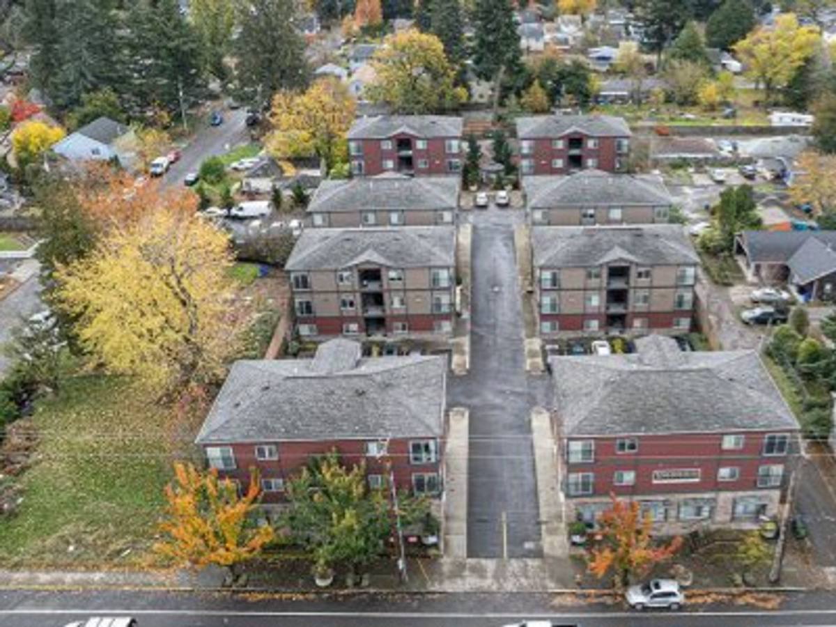 Apartment for rent at 10038 SE Division St, Portland, OR 97266
