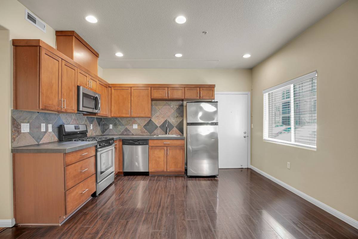 Apartment for rent at 10038 SE Division St, Portland, OR 97266
