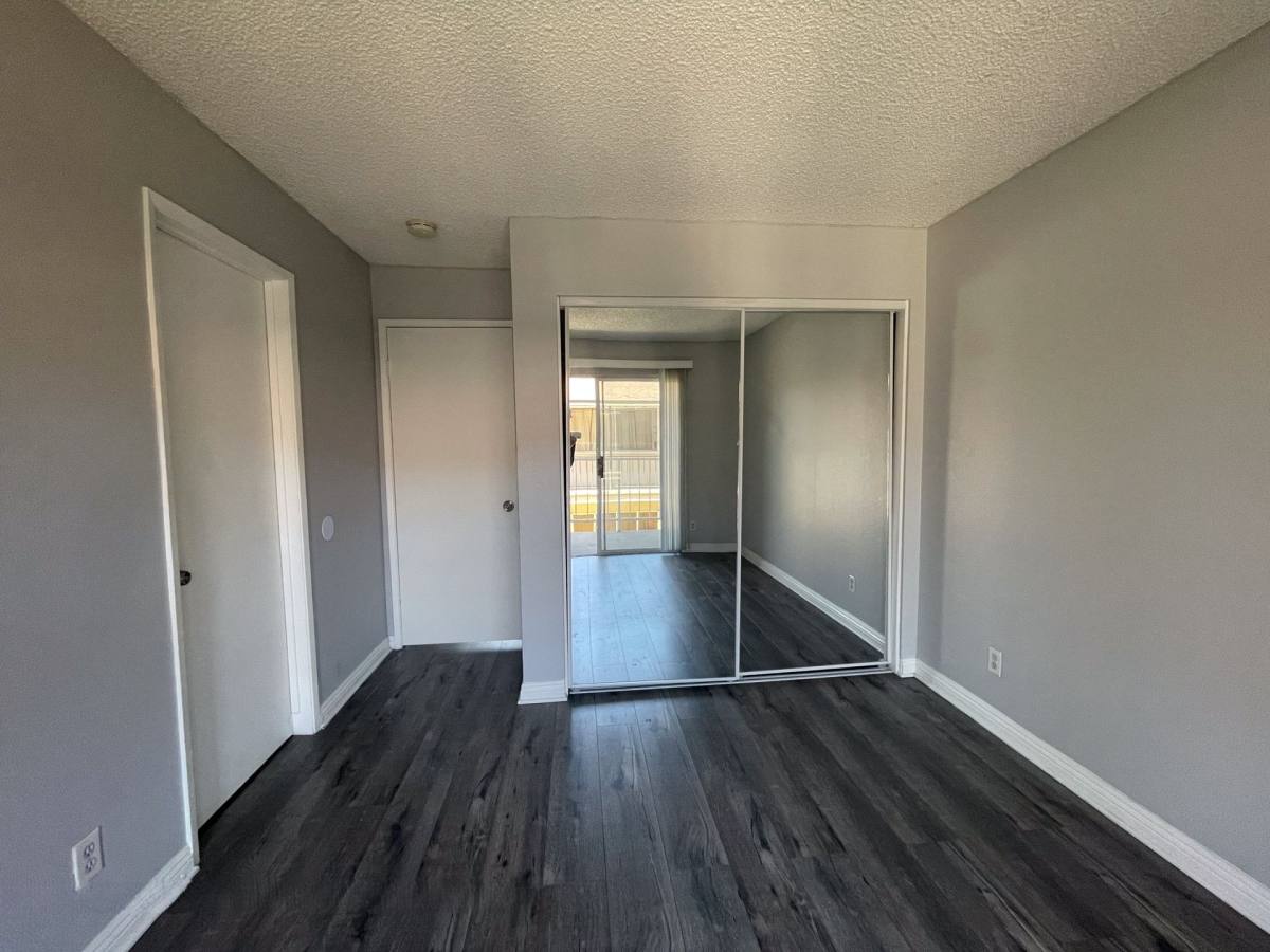 Apartment for rent at 2166 Chestnut Ave, Long Beach, CA 90806