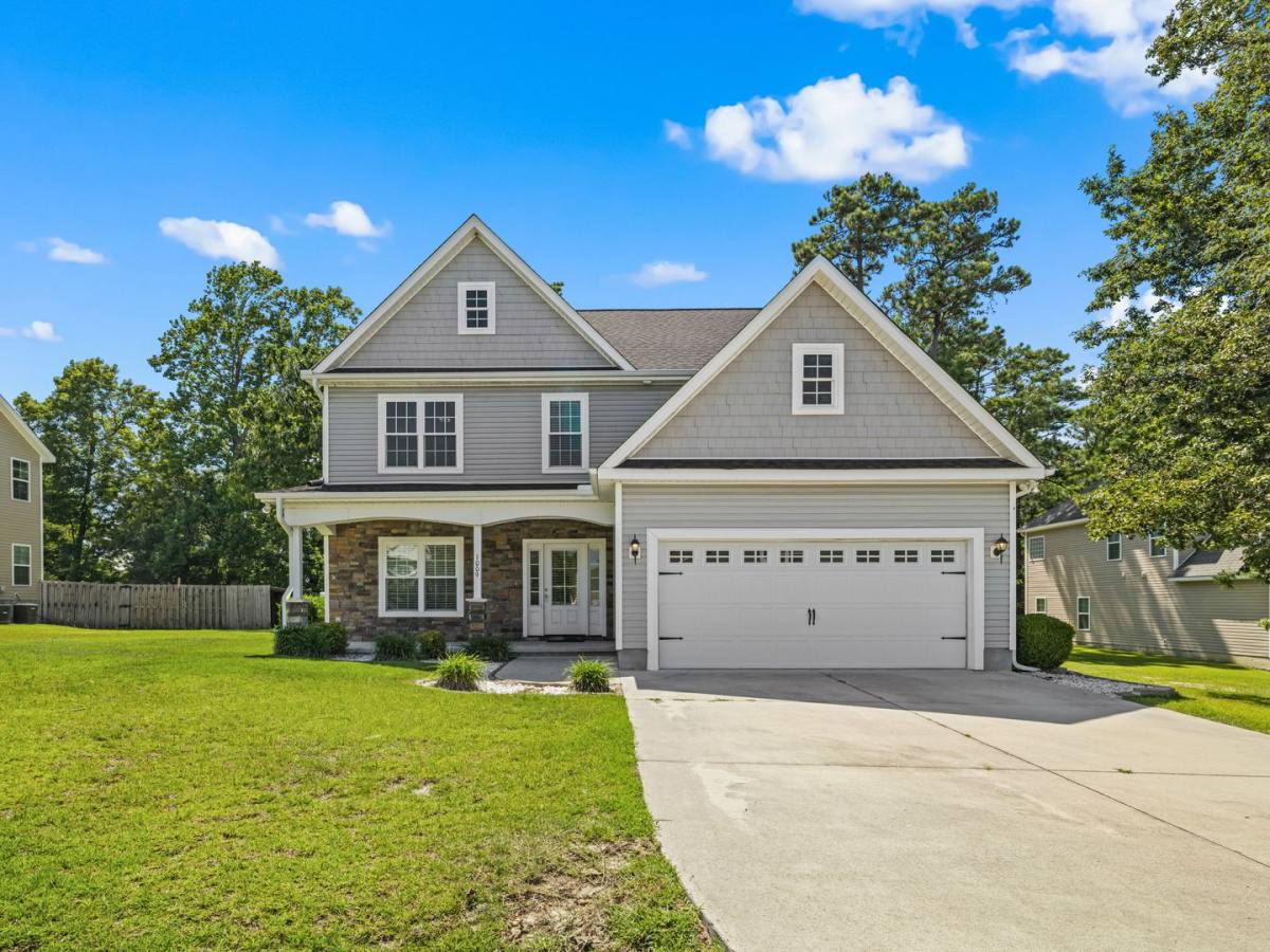 House for rent at 1009 Meridian Dr, Sneads Ferry, NC 28460