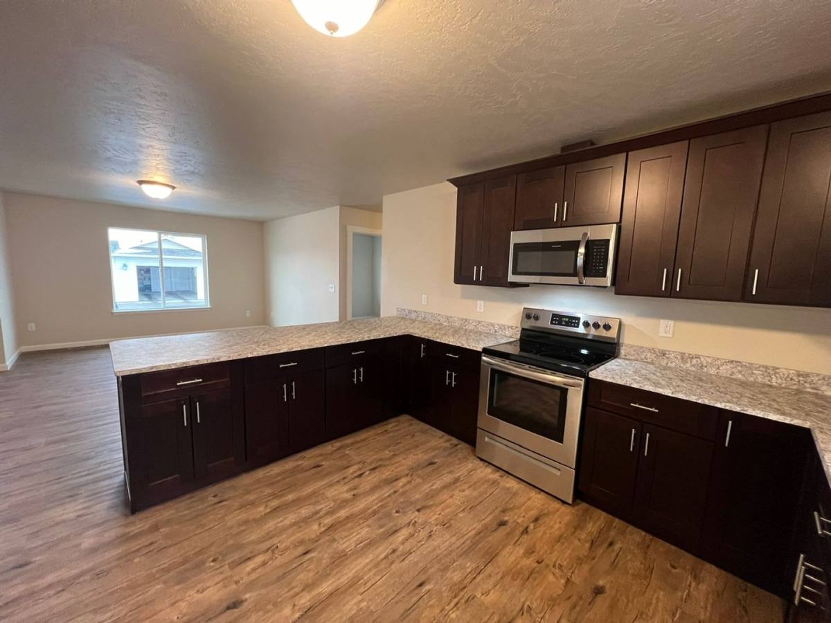 Townhouse for rent at 1614 18th Ave, Lewiston, ID 83501