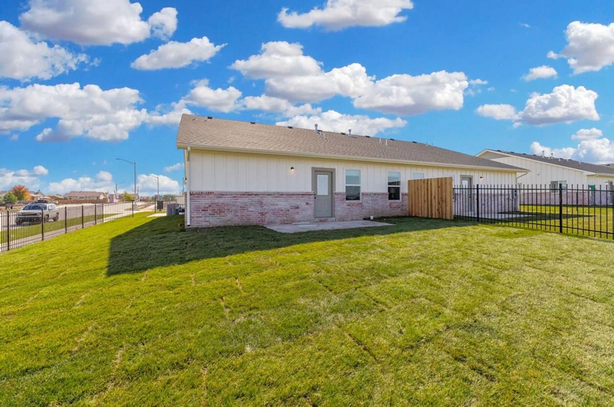 House for rent at 2127 W Elk Ridge Ave, Goddard, KS 67052