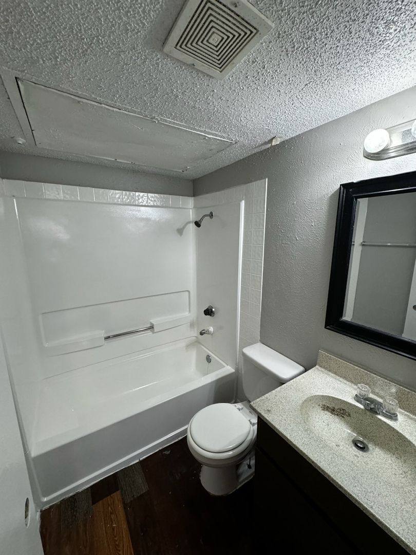 Apartment for rent at 3400 Lynridge Dr, Austin, TX 78723
