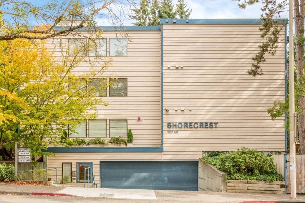Apartment for rent at 12542 35th Ave NE, Seattle, WA 98125