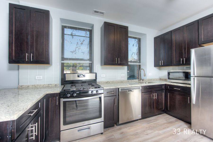 Condo for rent at 1420 Blackhawk St #3M, Chicago, IL 60642