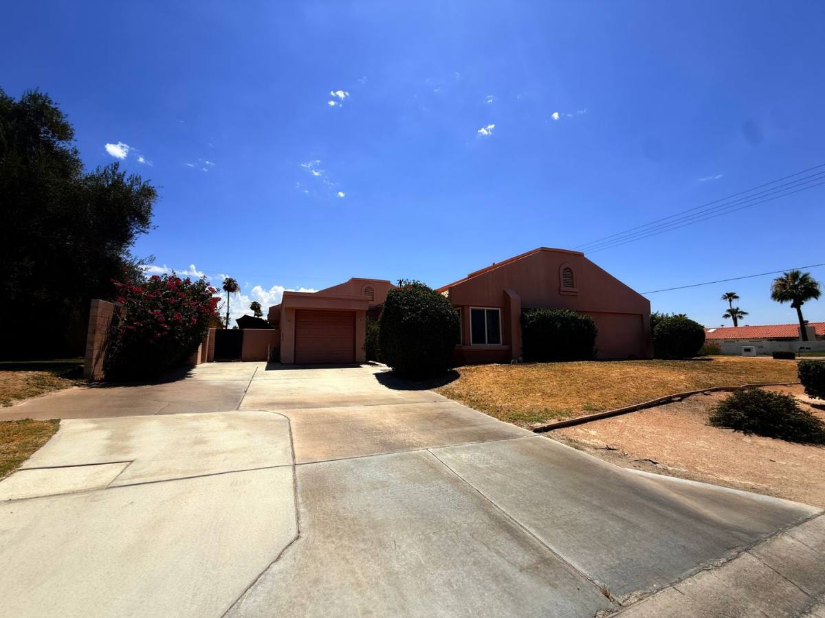 Apartment for rent at 78642 Ave #42, Indio, CA 92203