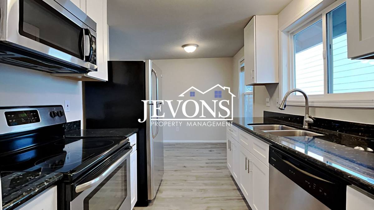 Apartment for rent at 1626 S G St, Tacoma, WA 98405