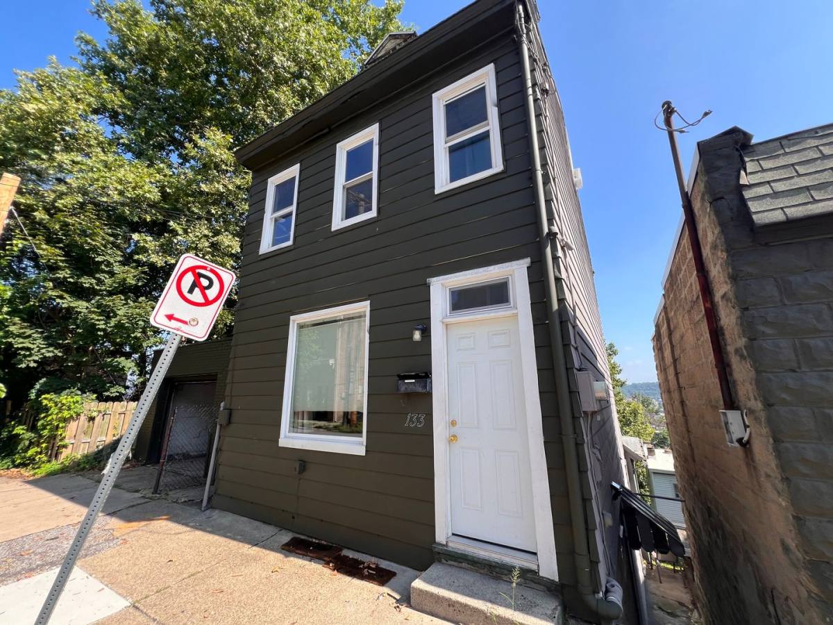 House for rent at 133 Pius St, Pittsburgh, PA 15203