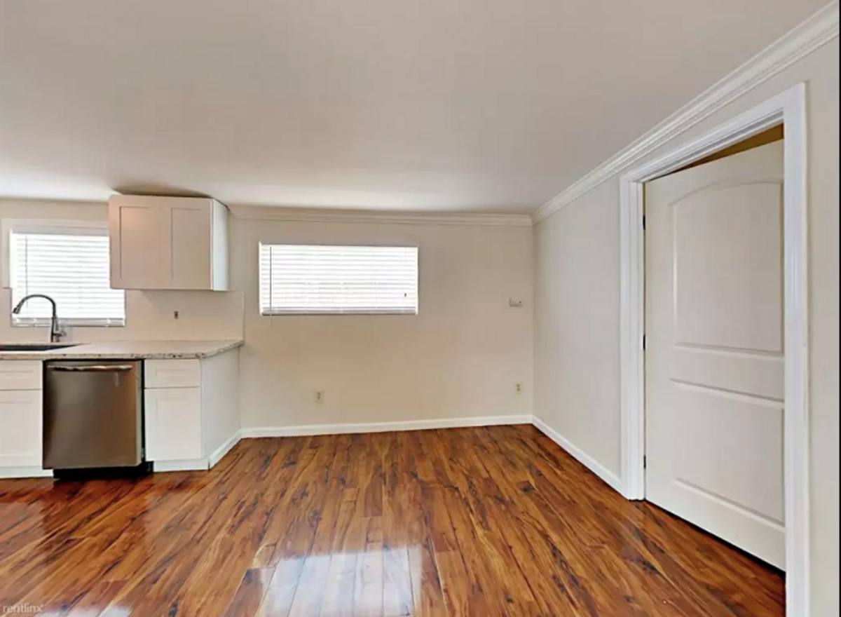 Apartment for rent at 25059-25061 Monte Vista Dr, Hayward, CA 94545