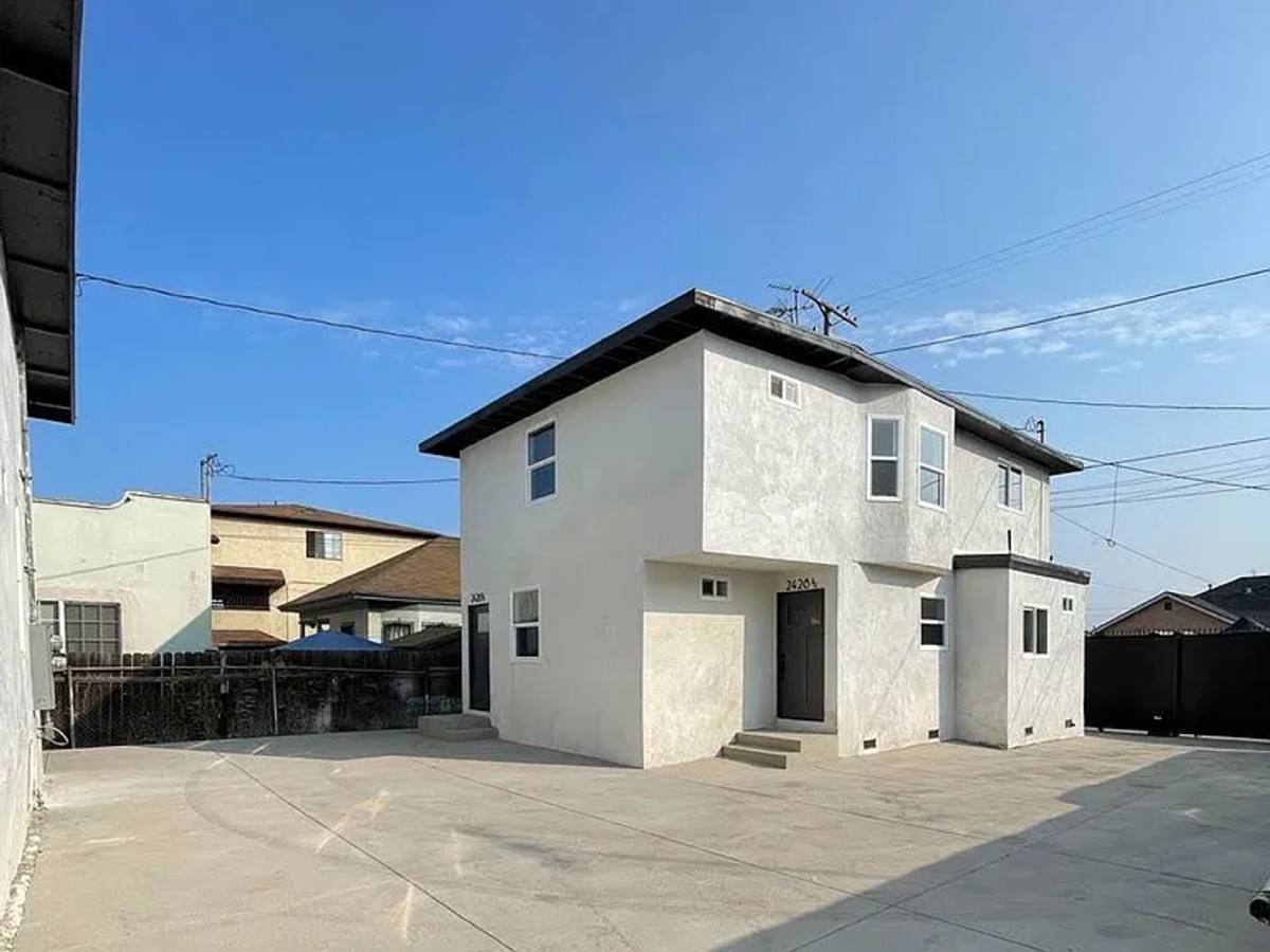 Apartment for rent at 2428 1 2 Houston St, Los Angeles, CA 90033