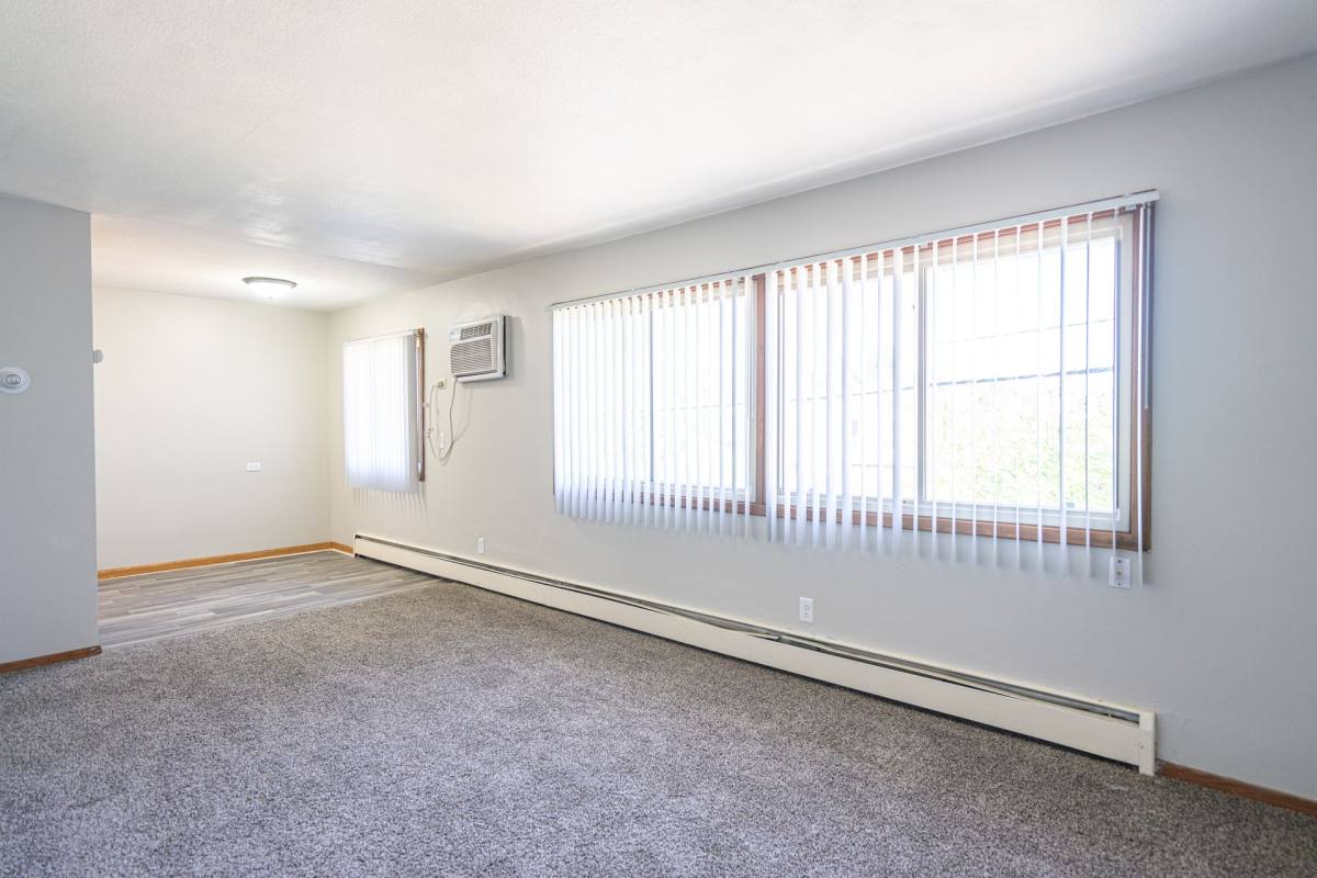 Apartment for rent at 4055 Lyndale Ave N, Minneapolis, MN 55412