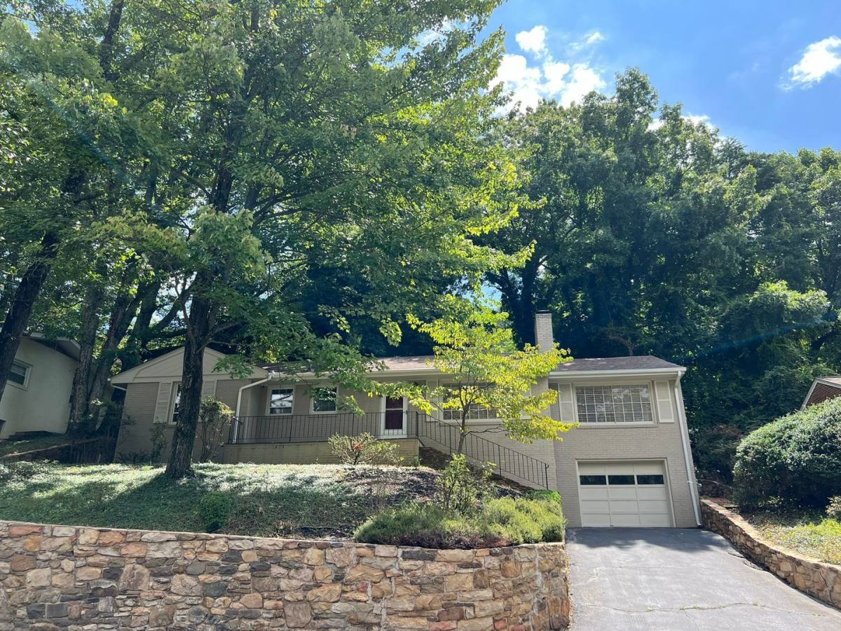 House for rent at 3120 Stoneridge Road, SW, Huddleston, VA 24104