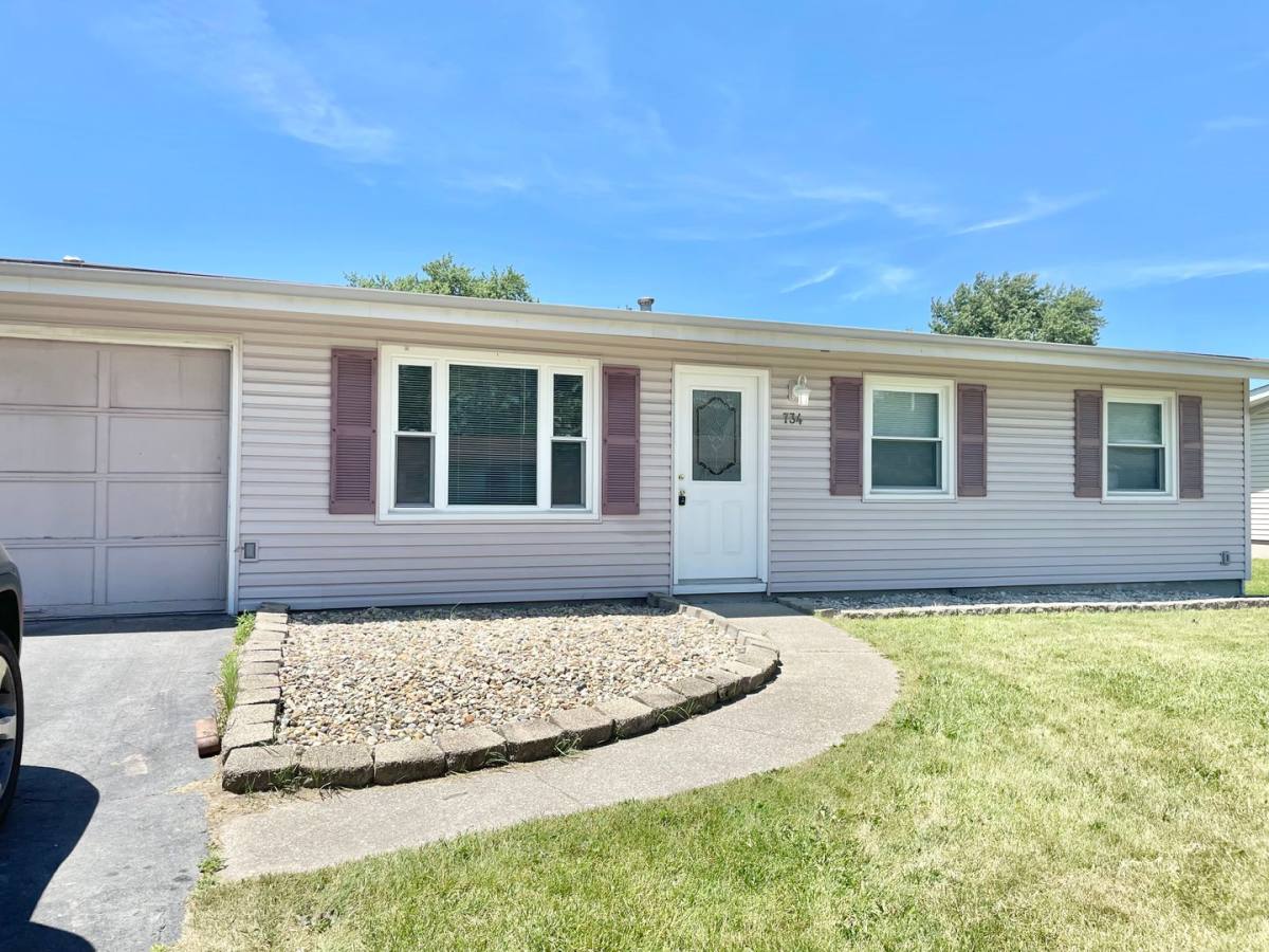 House for rent at 734 Acadia Rd, Valparaiso, IN 46385
