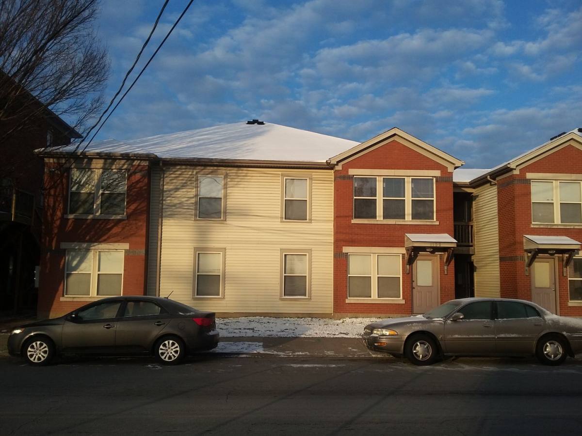 Apartment for rent at 701 W Oak St, Louisville, KY 40203
