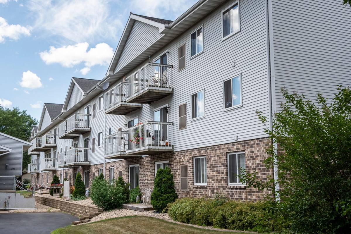 Apartment for rent at 802 W Main St, Waunakee, WI 53597