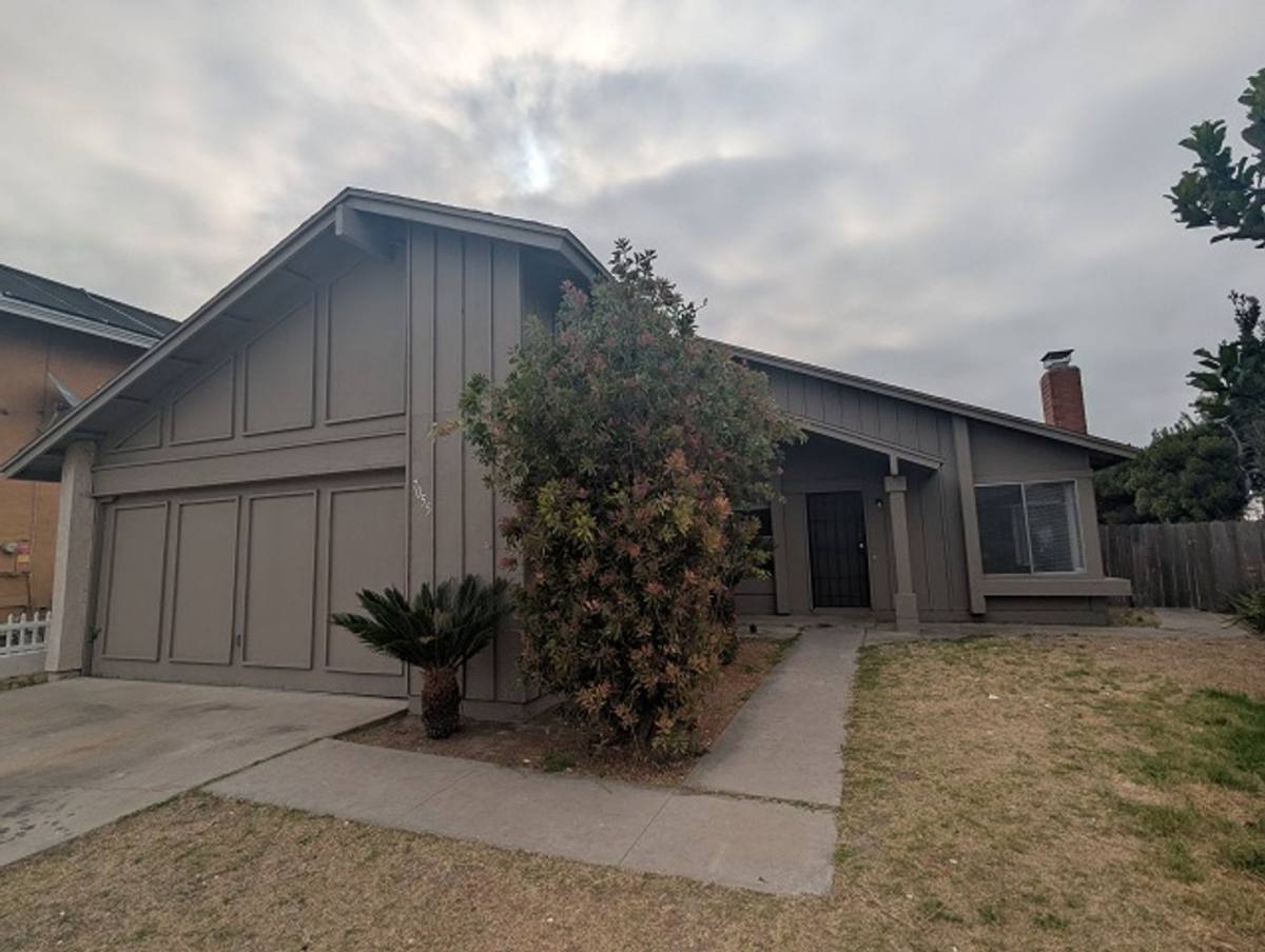 House for rent at 7055 Gunzan St, San Diego, CA 92139