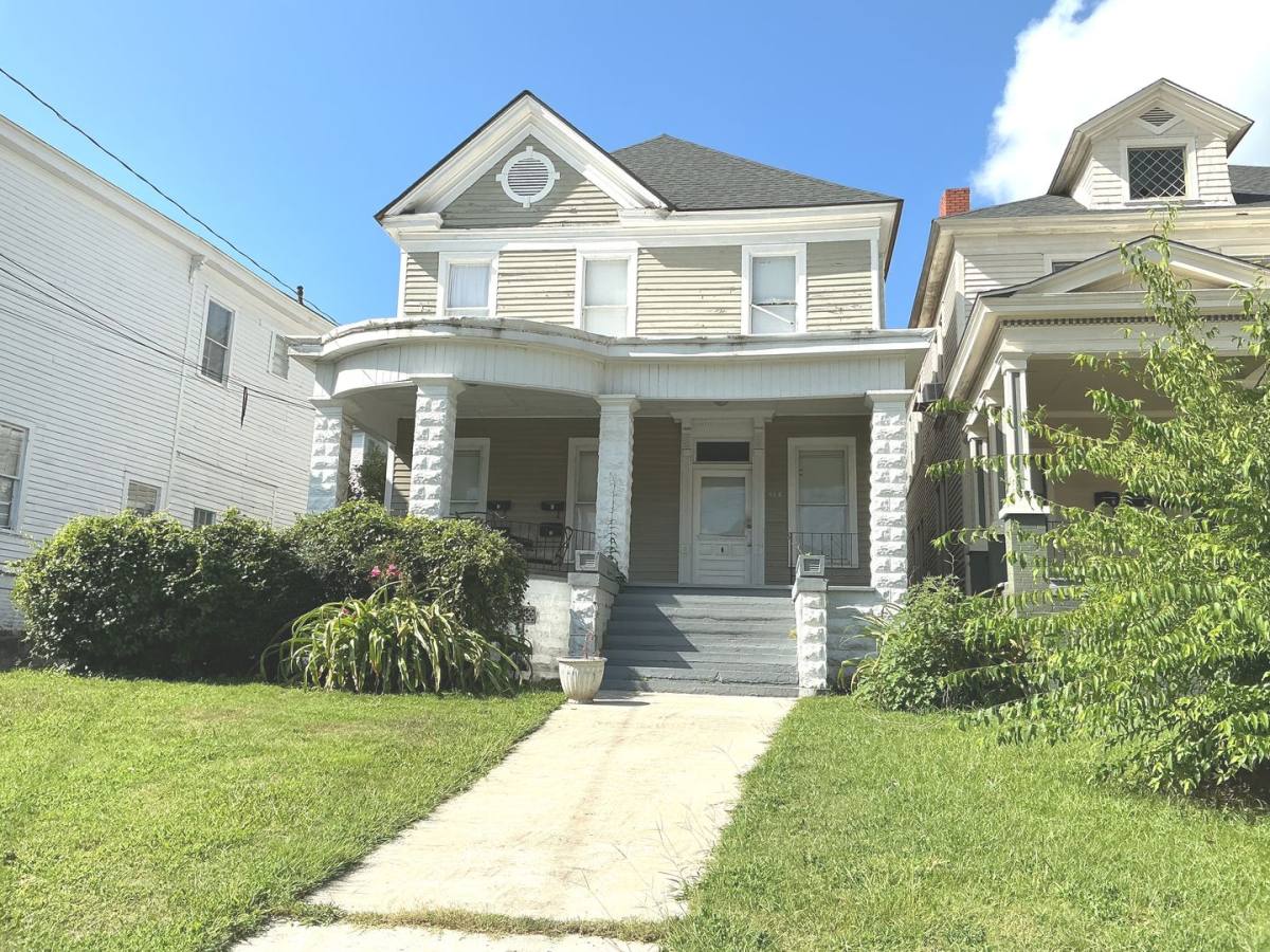 Apartment for rent at 936 Magnolia St #4, Macon, GA 31201